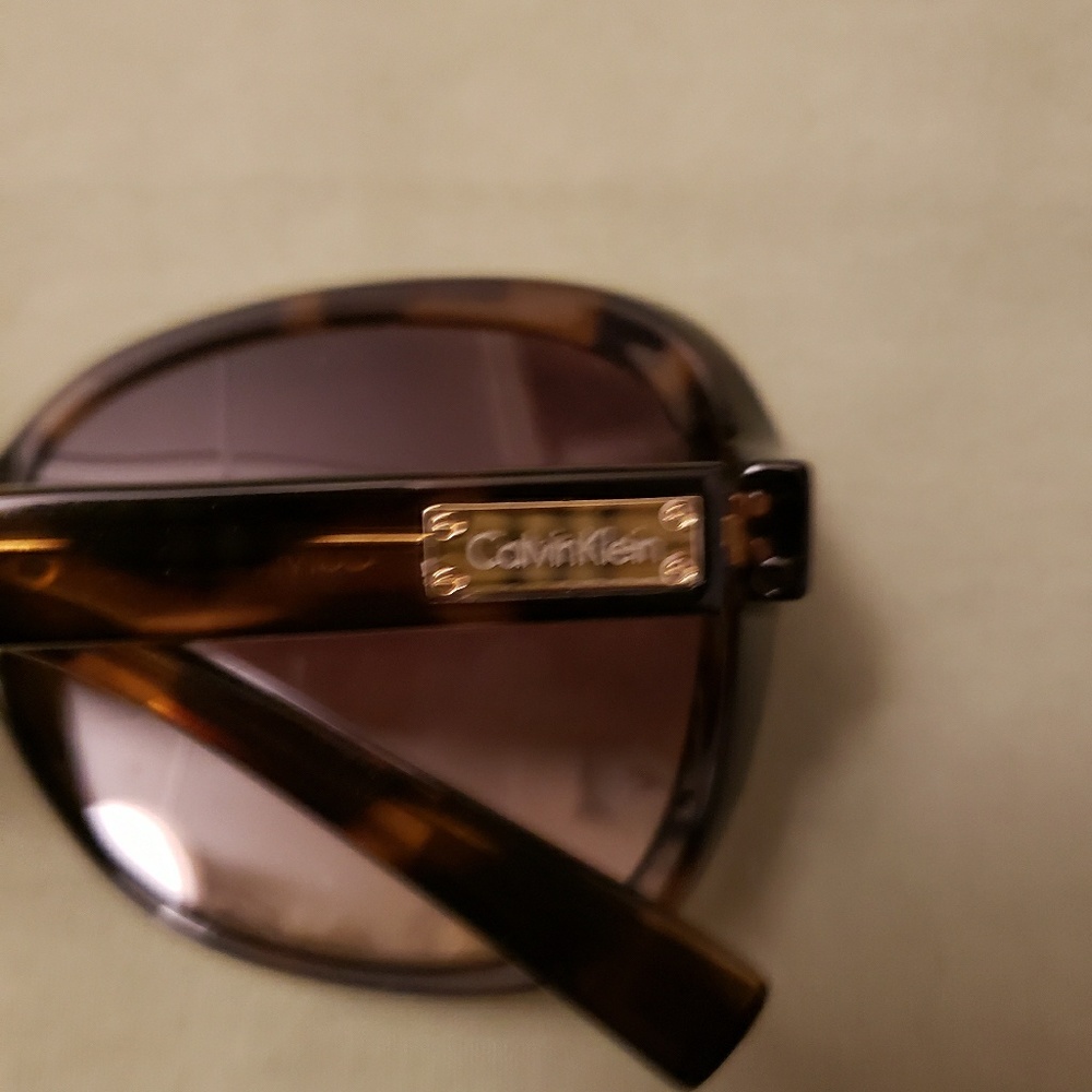 Calvin Klein Polarized Havana Cat Eye Sunglasses - Picture 3 of 4